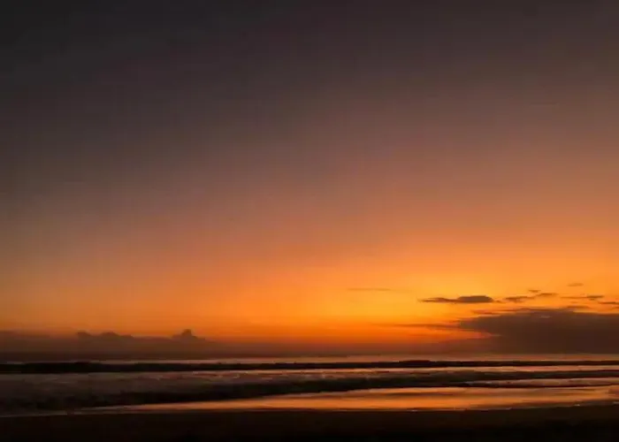 Balinese Sunset Haven Minutes From Legian Seminyak Appartamento